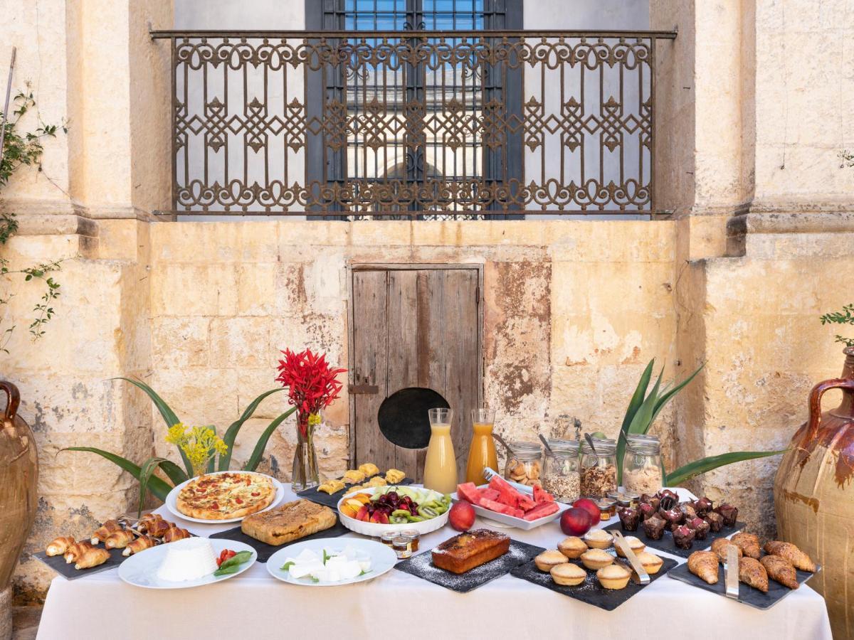 Palazzo Daniele, A Member Of Design Hotels Gagliano del Capo Exterior photo